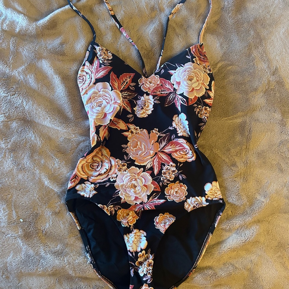 Floral Black Seafolly Swimsuit, Like New Condition!
